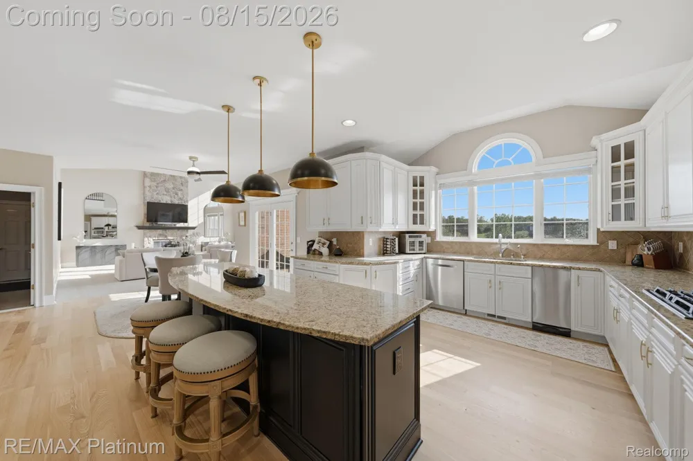 3812 S Shoreline Drive Milford Charter Township, MI 48381