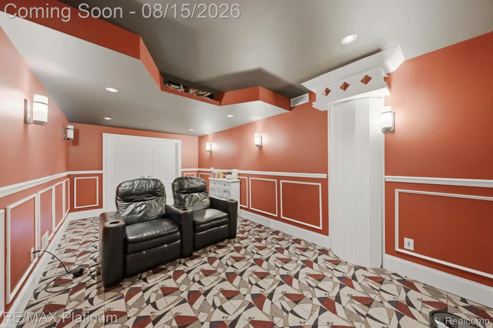 3812 S Shoreline Drive Milford Charter Township, MI 48381