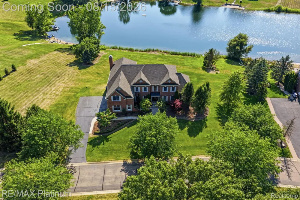 3812 S Shoreline Drive Milford Charter Township, MI 48381