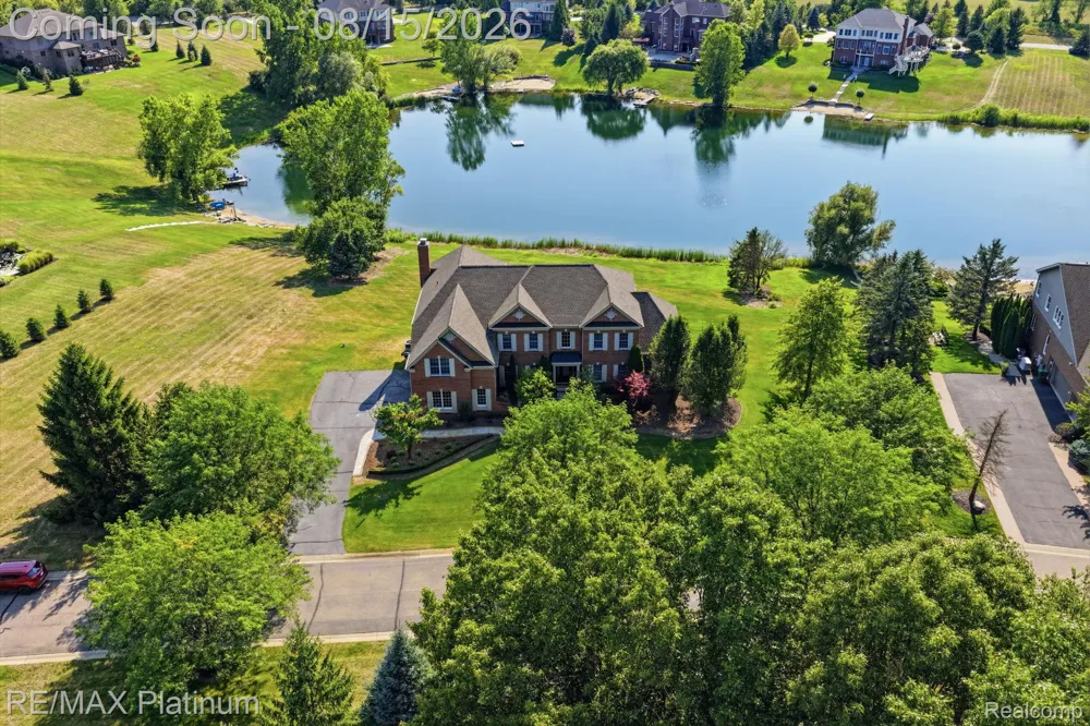 3812 S Shoreline Drive Milford Charter Township, MI 48381