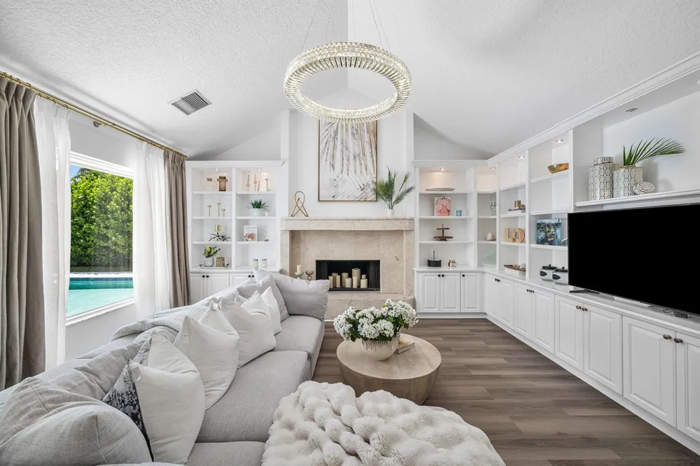 139 Rotunda Drive Jupiter, FL 33477