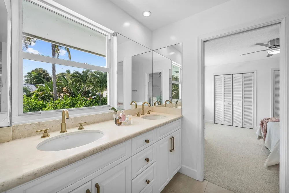 139 Rotunda Drive Jupiter, FL 33477