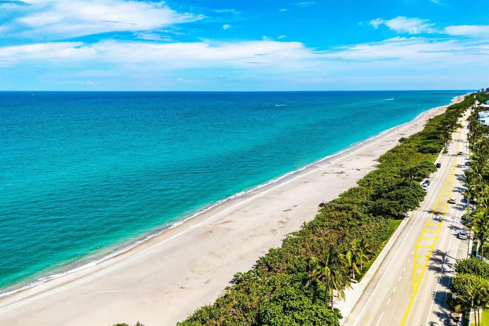 139 Rotunda Drive Jupiter, FL 33477