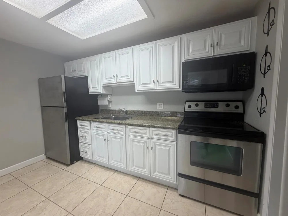 7194 Southgate Boulevard Tamarac, FL 33321
