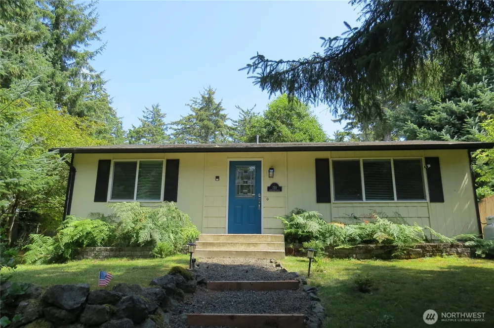 770 Duck Lake Drive SE Ocean Shores, WA 98569