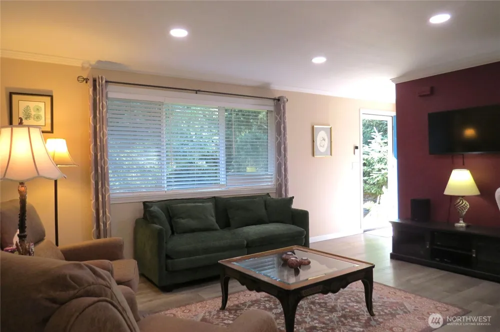 770 Duck Lake Drive SE Ocean Shores, WA 98569