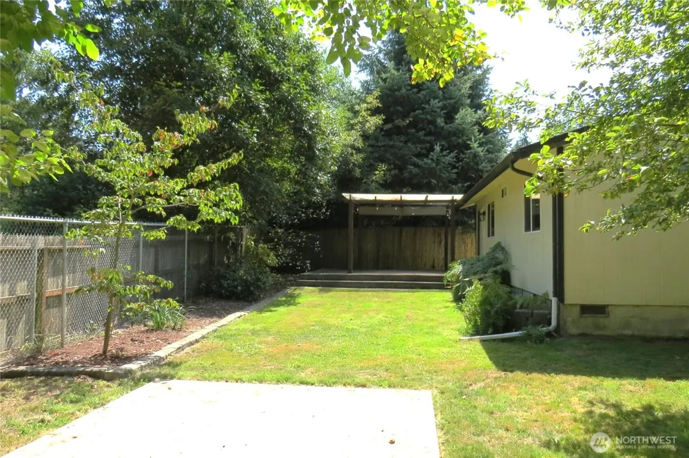770 Duck Lake Drive SE Ocean Shores, WA 98569