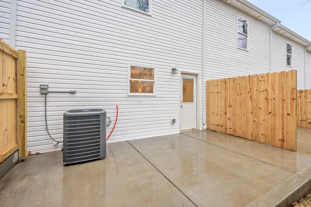 914 Power St #3 Clarksville, TN 37042