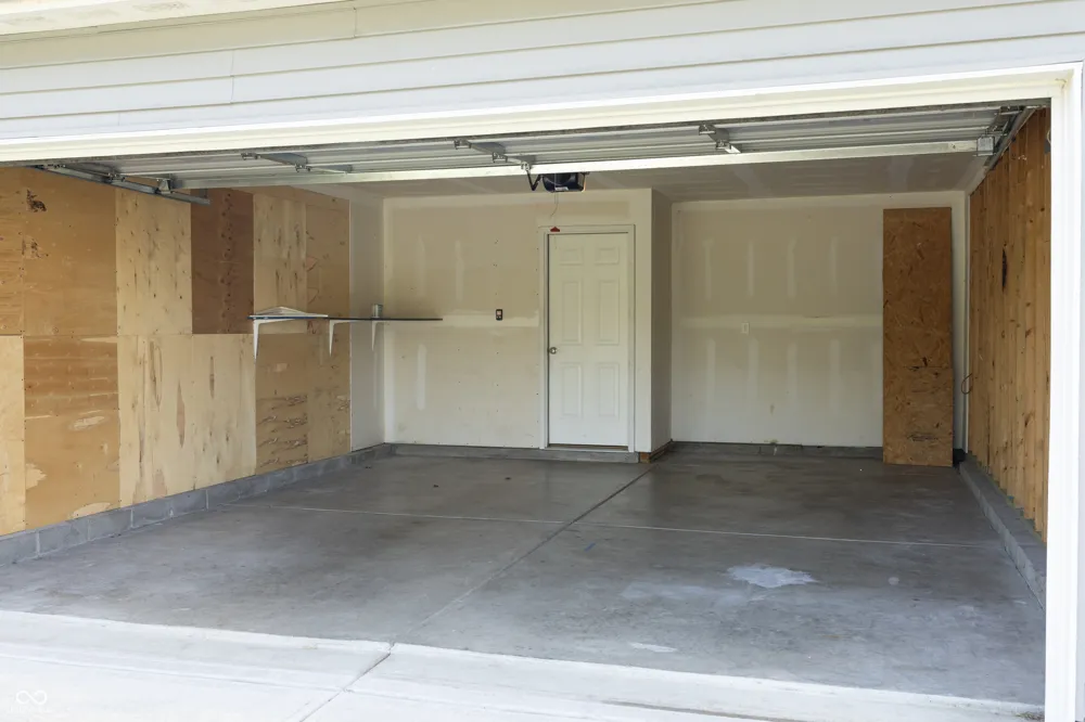 2122 Cedarmill Drive Franklin, IN 46131