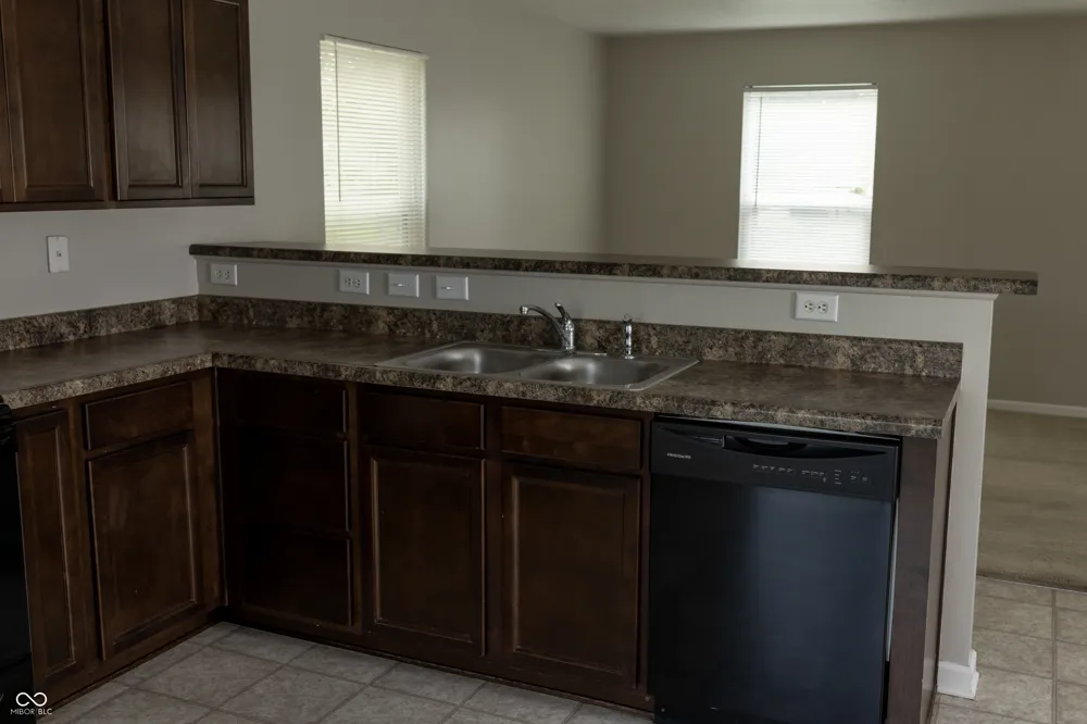 2122 Cedarmill Drive Franklin, IN 46131