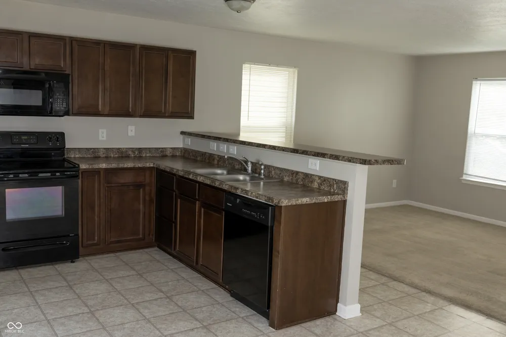 2122 Cedarmill Drive Franklin, IN 46131