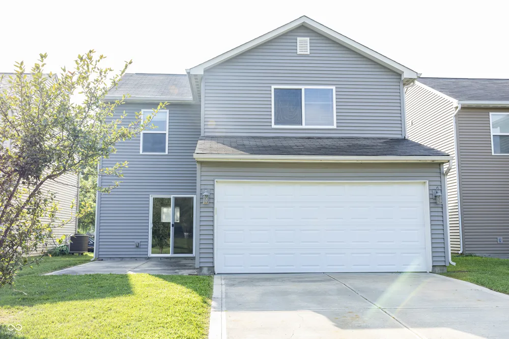 2122 Cedarmill Drive Franklin, IN 46131
