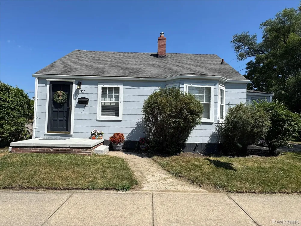 2452 Earlmont Berkley City, MI 48072