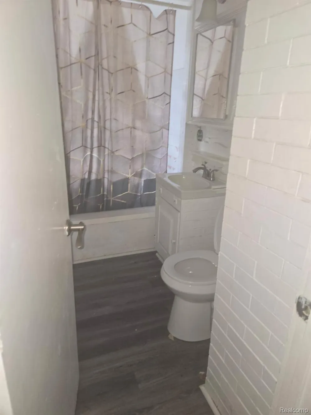 16326 Toepfer Drive Eastpointe City, MI 48021