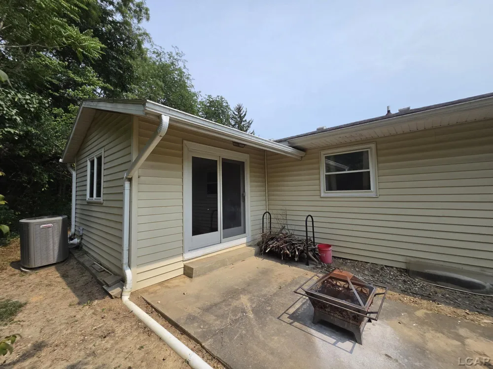 425 MAPLEWOOD COURT Adrian City, MI 49221