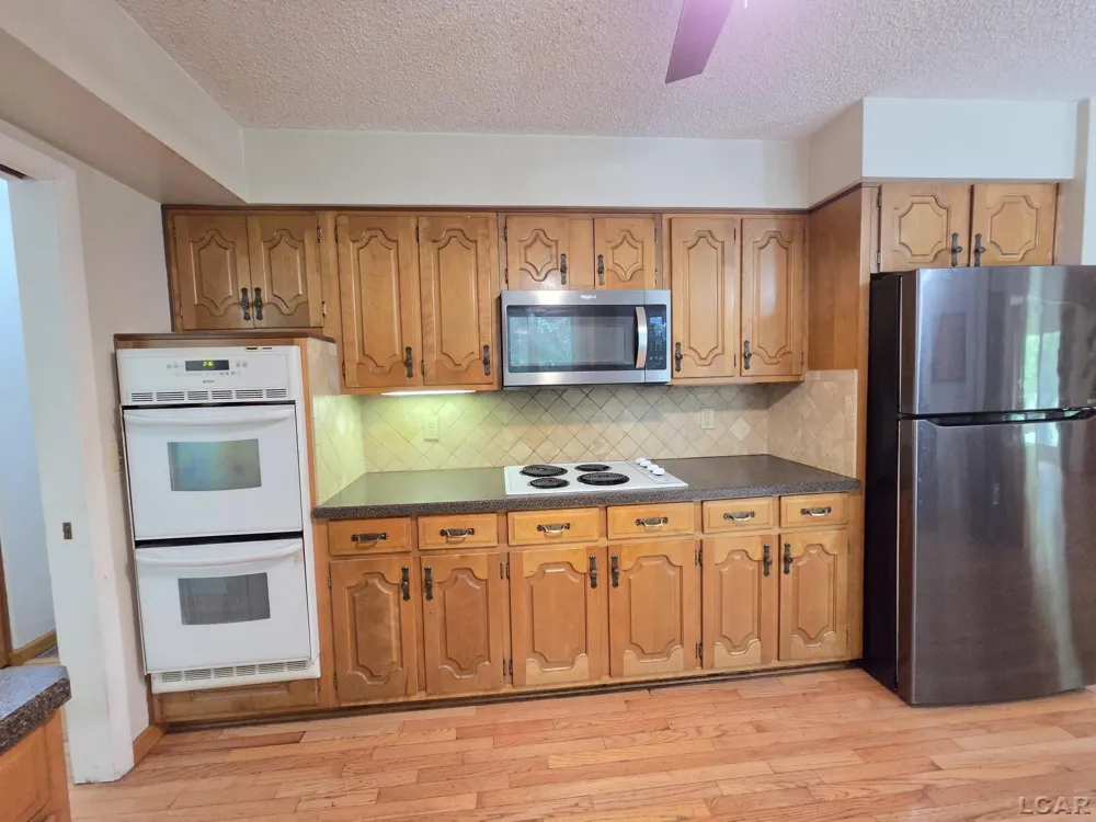 425 MAPLEWOOD COURT Adrian City, MI 49221