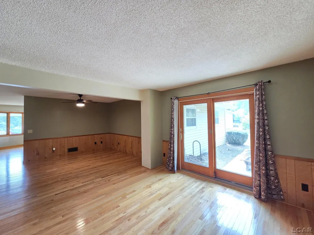 425 MAPLEWOOD COURT Adrian City, MI 49221