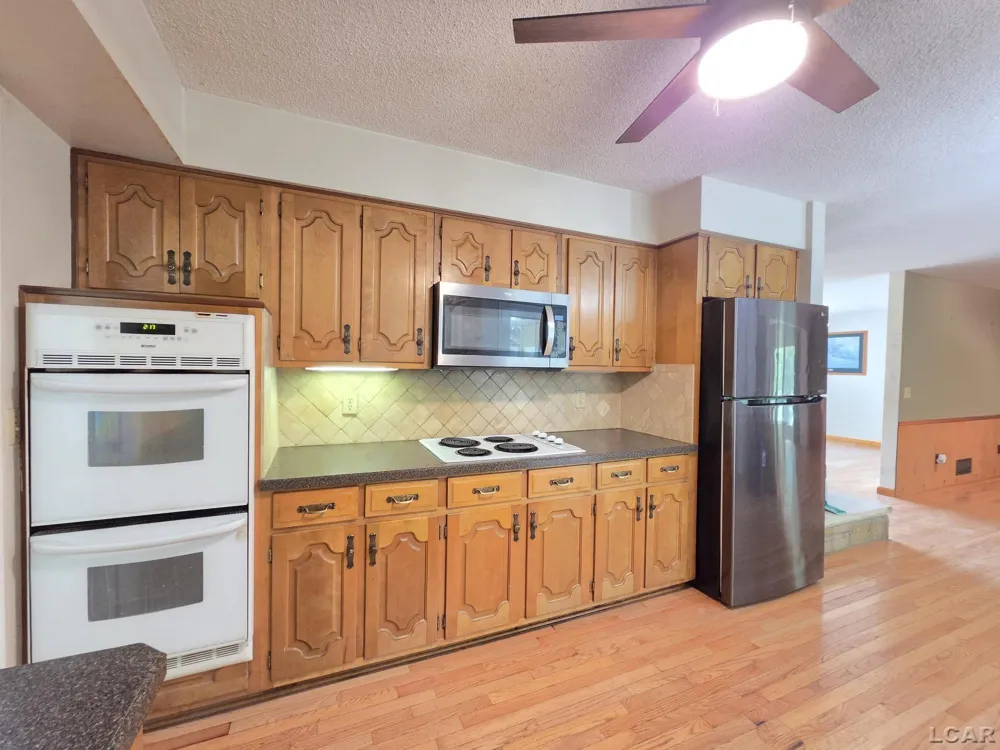 425 MAPLEWOOD COURT Adrian City, MI 49221