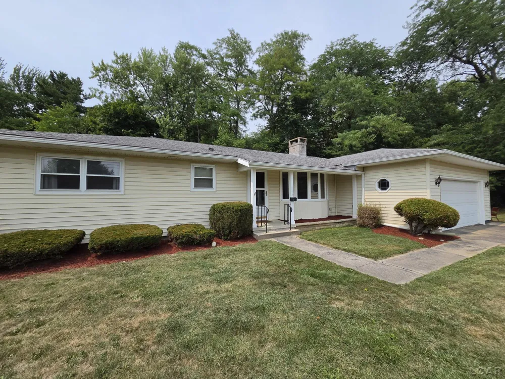 425 MAPLEWOOD COURT Adrian City, MI 49221