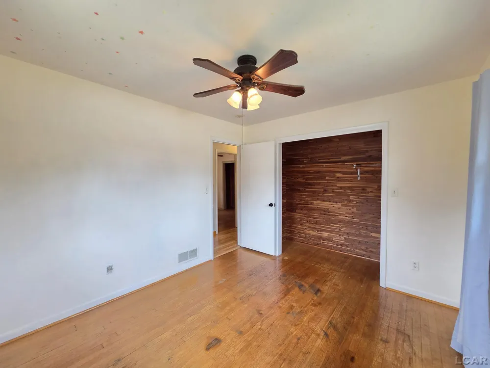 425 MAPLEWOOD COURT Adrian City, MI 49221