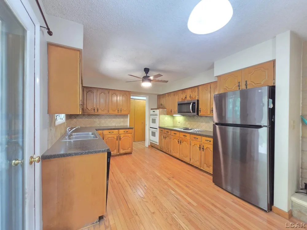 425 MAPLEWOOD COURT Adrian City, MI 49221