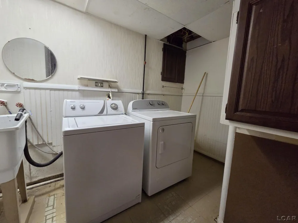 425 MAPLEWOOD COURT Adrian City, MI 49221
