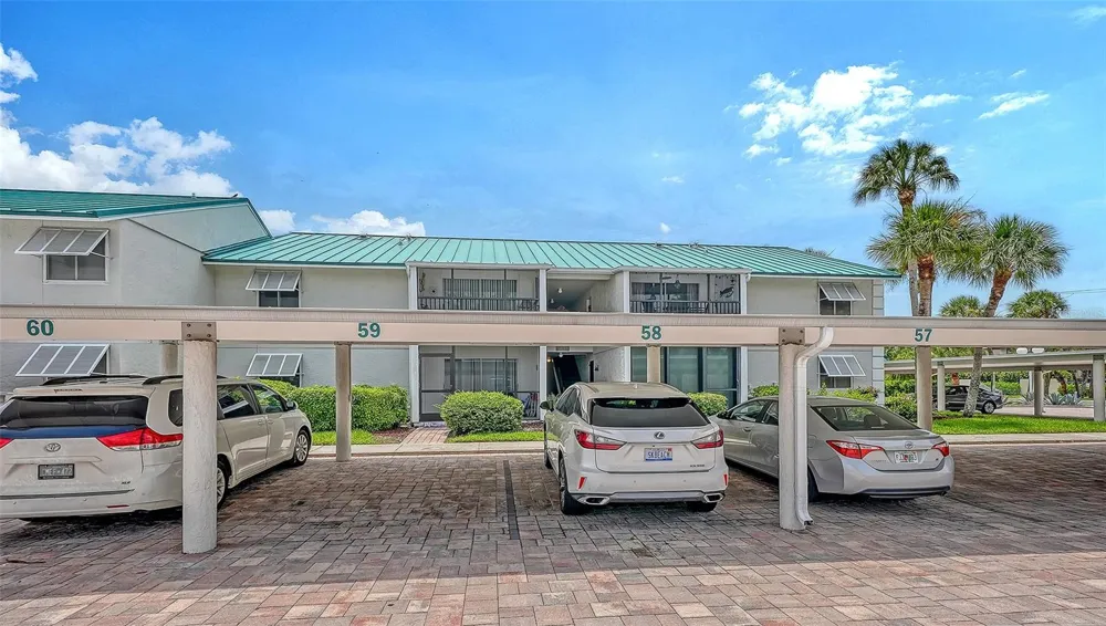 5641 MIDNIGHT PASS ROAD #902 Sarasota, FL 34242