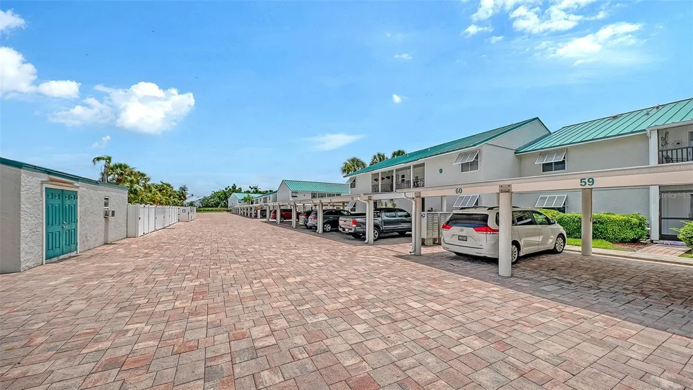 5641 MIDNIGHT PASS ROAD #902 Sarasota, FL 34242