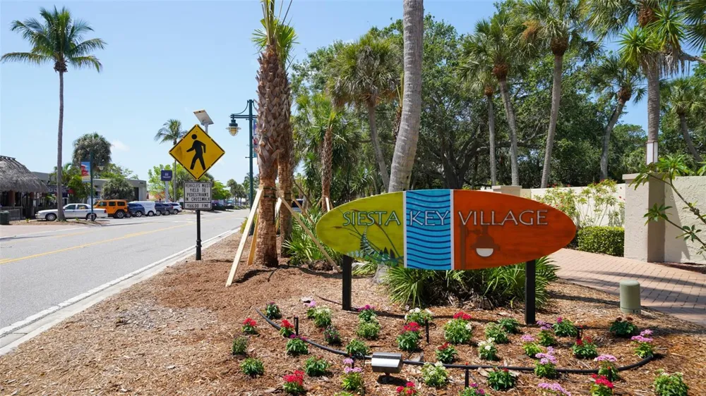 5641 MIDNIGHT PASS ROAD #902 Sarasota, FL 34242
