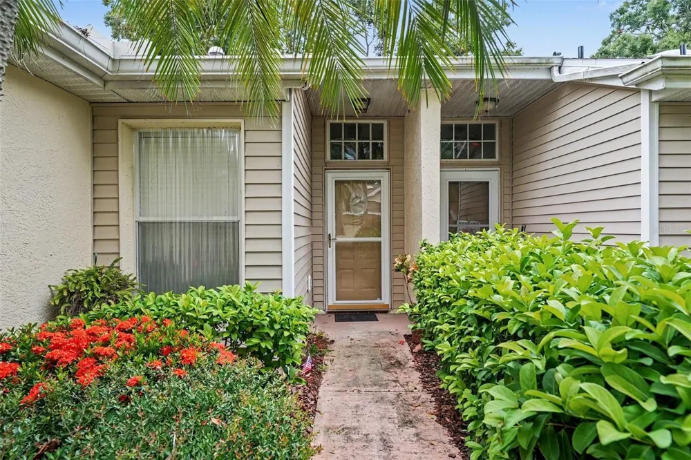 2437 NANTUCKET HARBOR LOOP #2437 Sun City Center, FL 33573