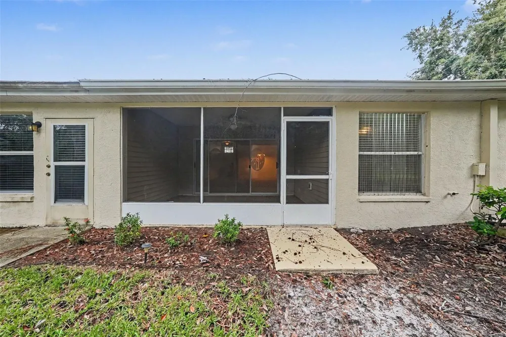 2437 NANTUCKET HARBOR LOOP #2437 Sun City Center, FL 33573