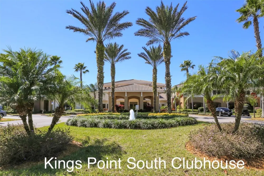 2437 NANTUCKET HARBOR LOOP #2437 Sun City Center, FL 33573