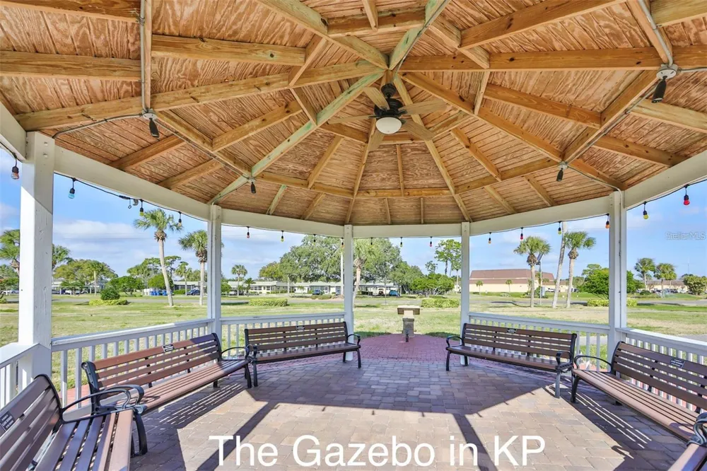 2437 NANTUCKET HARBOR LOOP #2437 Sun City Center, FL 33573