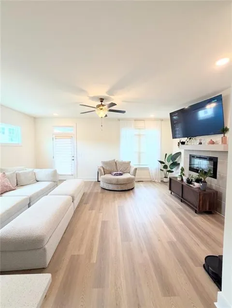 2211 Nena Way