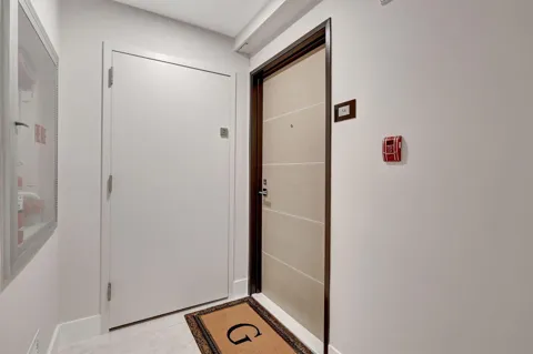5460 Ocean Drive #7-A