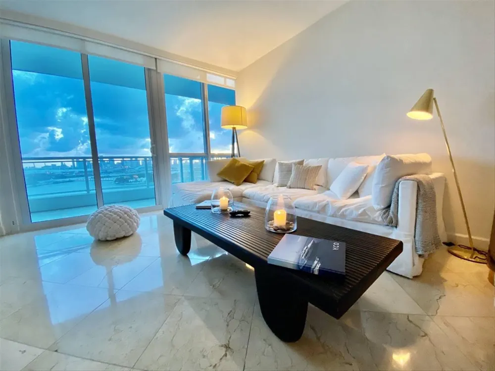 540 WEST AVENUE #2011 Miami Beach, FL 33139