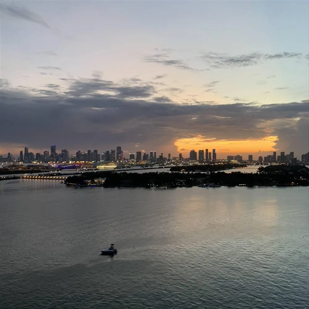 540 WEST AVENUE #2011 Miami Beach, FL 33139