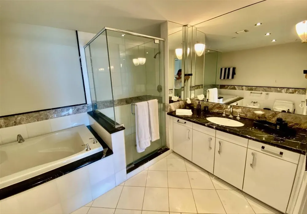 540 WEST AVENUE #2011 Miami Beach, FL 33139