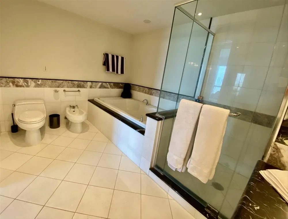 540 WEST AVENUE #2011 Miami Beach, FL 33139