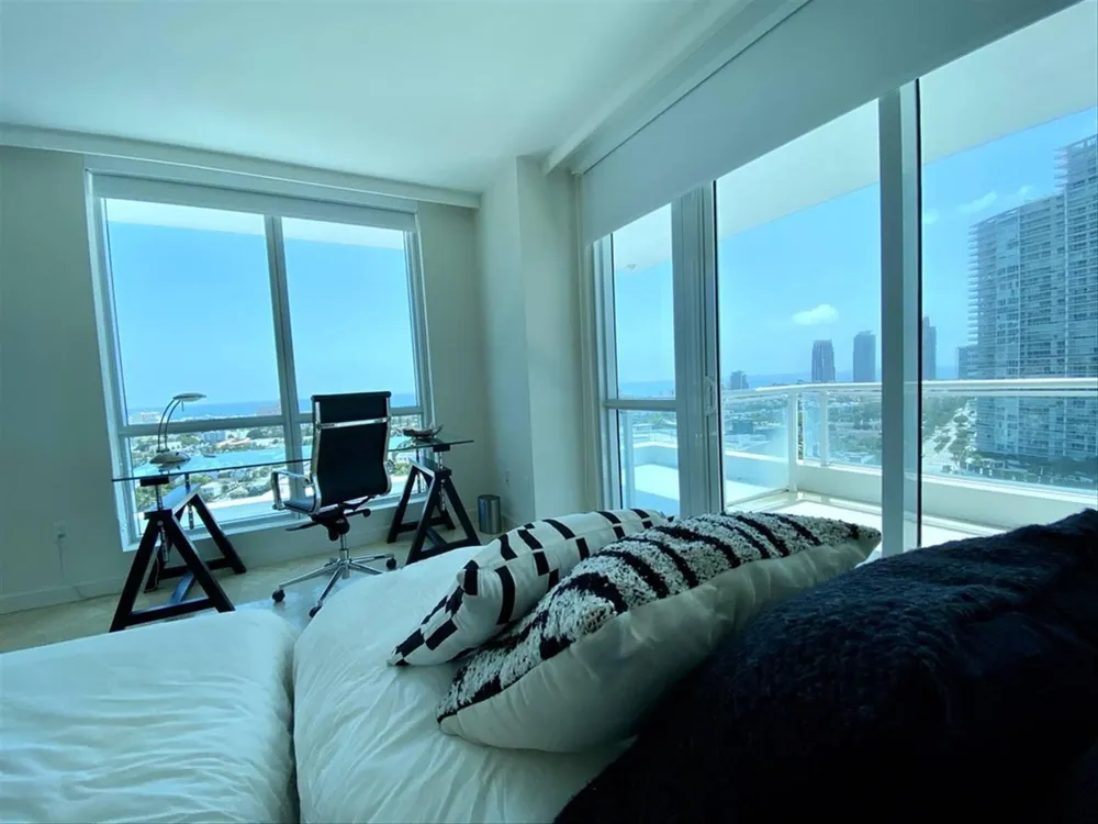 540 WEST AVENUE #2011 Miami Beach, FL 33139