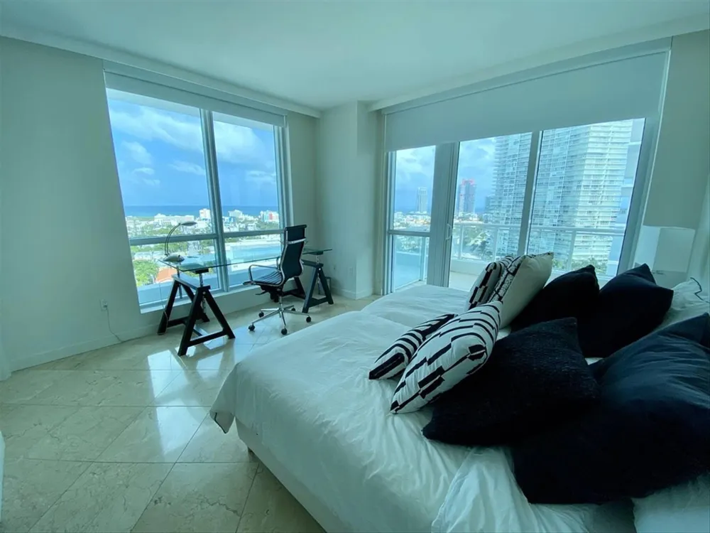 540 WEST AVENUE #2011 Miami Beach, FL 33139