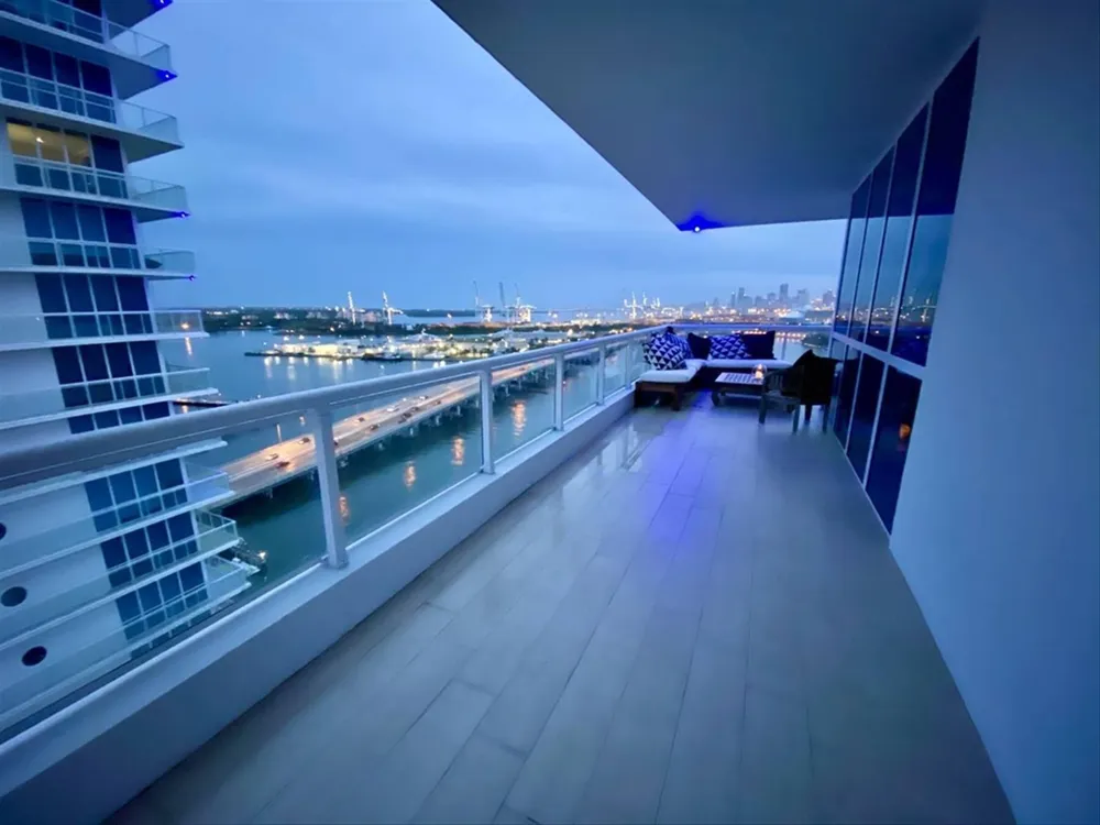 540 WEST AVENUE #2011 Miami Beach, FL 33139
