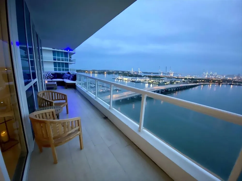 540 WEST AVENUE #2011 Miami Beach, FL 33139