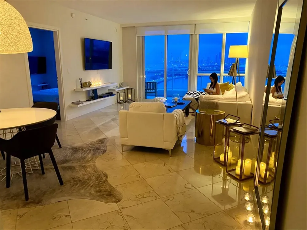 540 WEST AVENUE #2011 Miami Beach, FL 33139