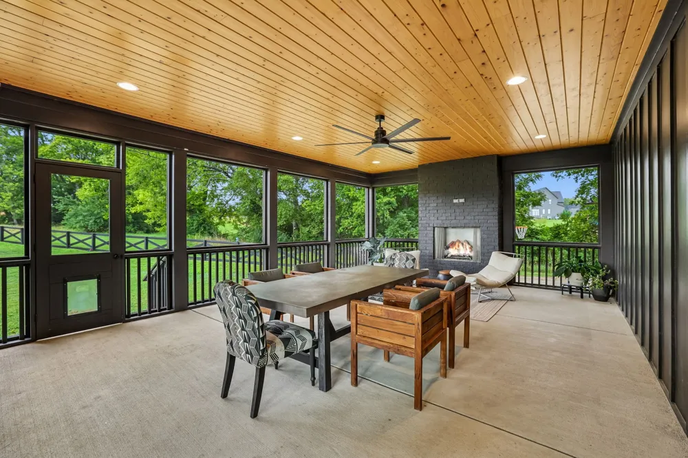 5136 Bond Mill Rd Thompsons Station, TN 37179