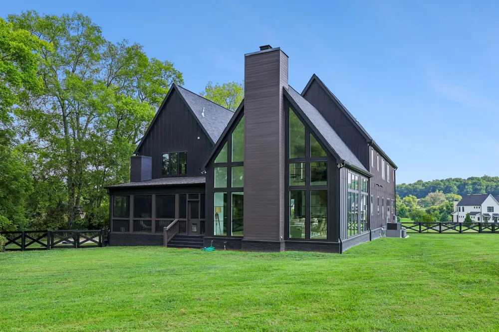5136 Bond Mill Rd Thompsons Station, TN 37179