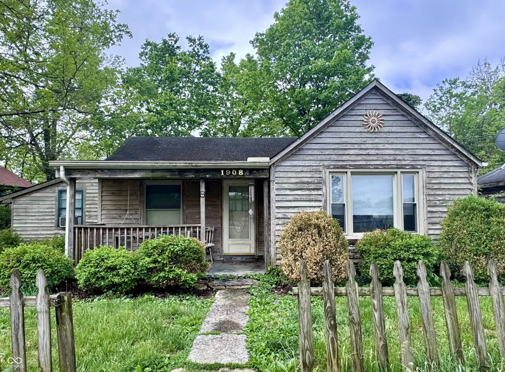 19084 Clayborn Street Metamora, IN 47030