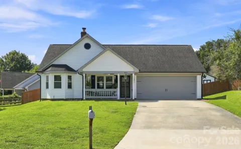 2604 Fence Post Lane