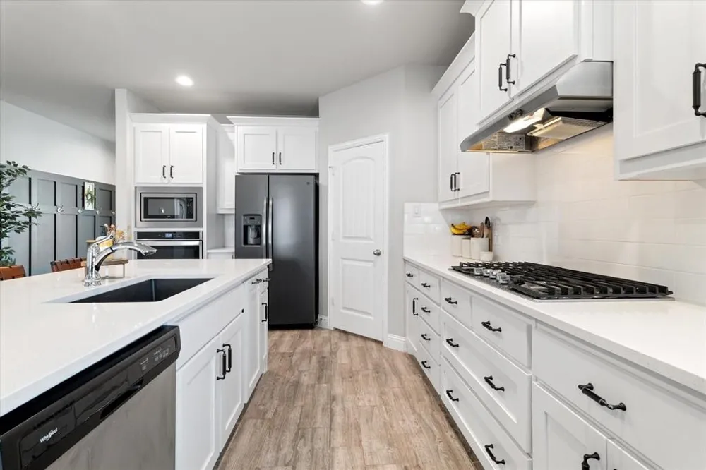405 Rosie Court Argyle, TX 76226