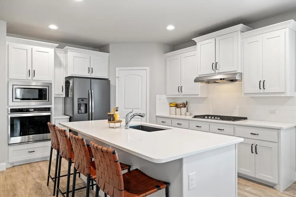 405 Rosie Court Argyle, TX 76226